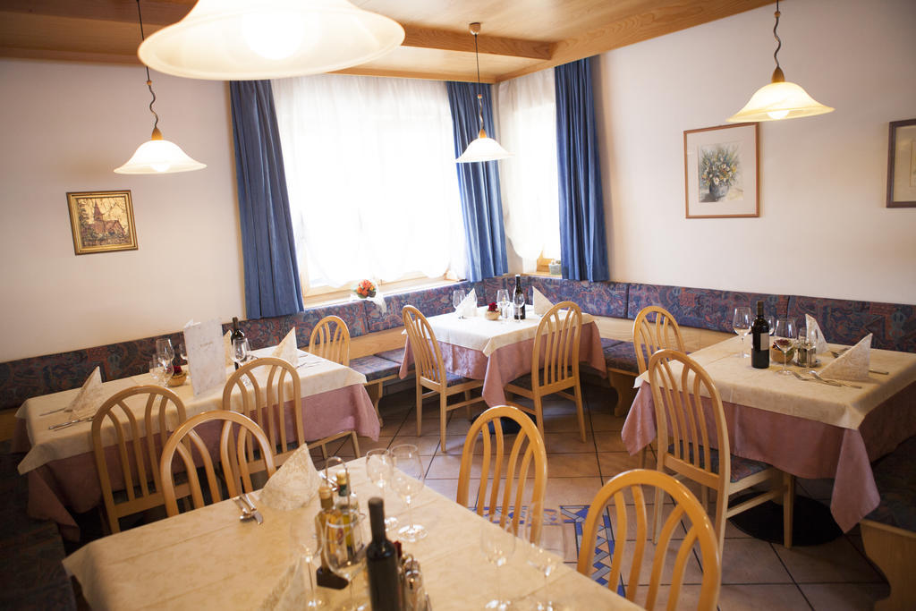 Gasthaus Abram Ora / Auer Luaran gambar
